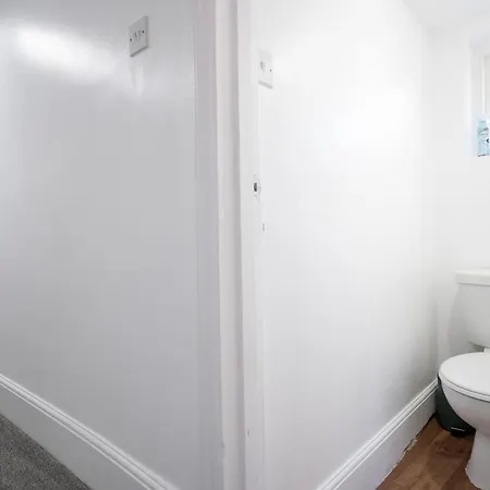 Stylish 1-Bedroom In Central Canterbury - Sleeps 4 Exterior photo