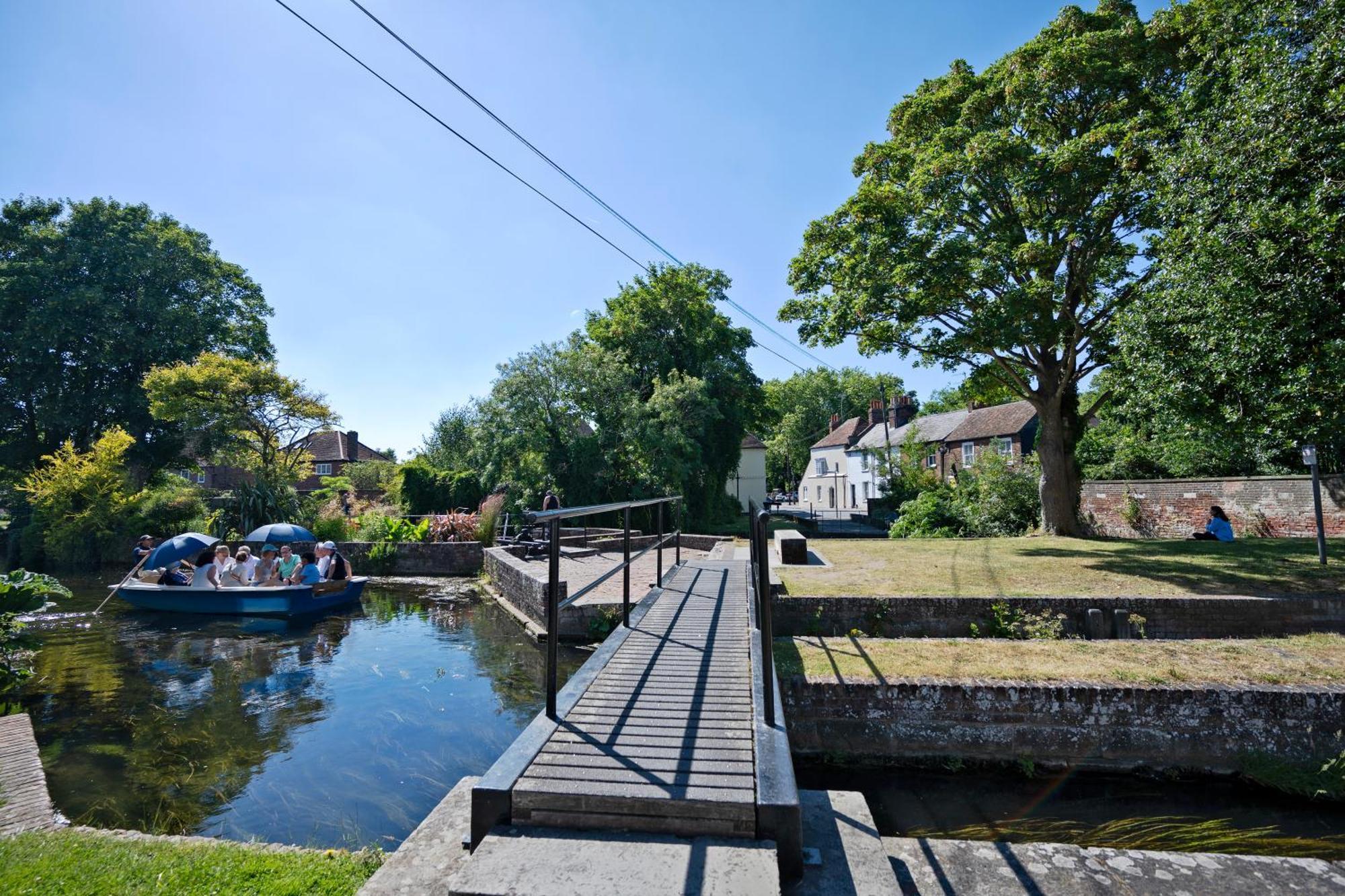 Holiday home Stylish 1-bedroom In - Sleeps 4 *